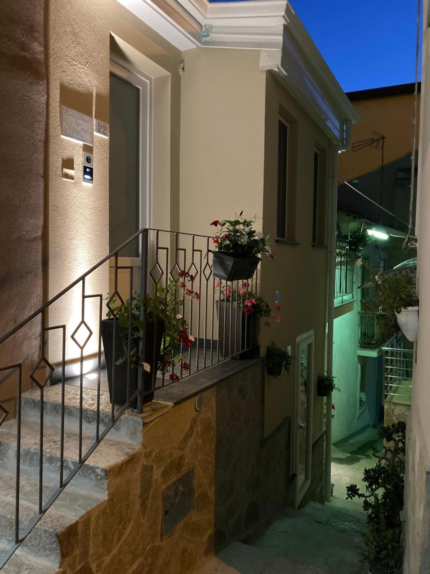 Residenza Ferdinando - 40M Dal Mare Apartment Pizzo  Ngoại thất bức ảnh